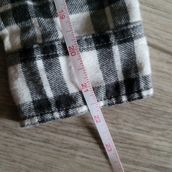 American Eagle Amazingly Soft Button Up Plaid Black and White Shirt Small - Picture 9 of 11
